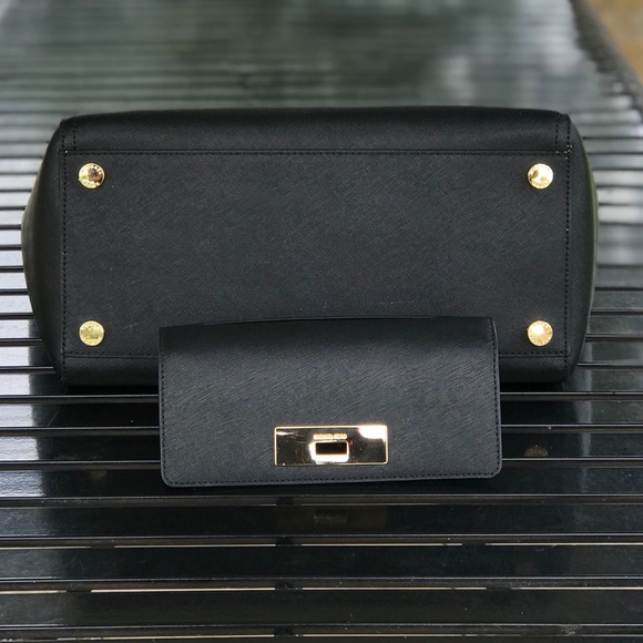 Michael Kors Emmy Large Tote & Callie Wallet Set - Picture 5 of 8